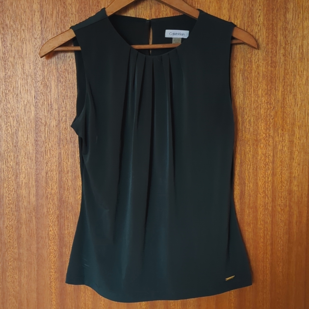 Calvin Klein emerald top
